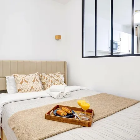 Chic 1br Eiffel Tower & Rue Gros Caillou * Paris