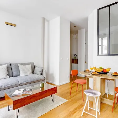 Chic 1br Eiffel Tower & Rue Gros Caillou