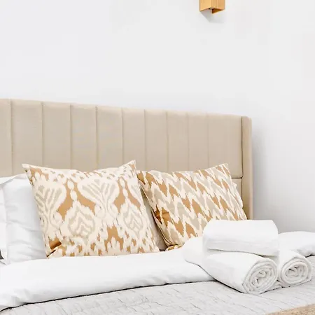 Chic 1br Eiffel Tower & Rue Gros Caillou Paris